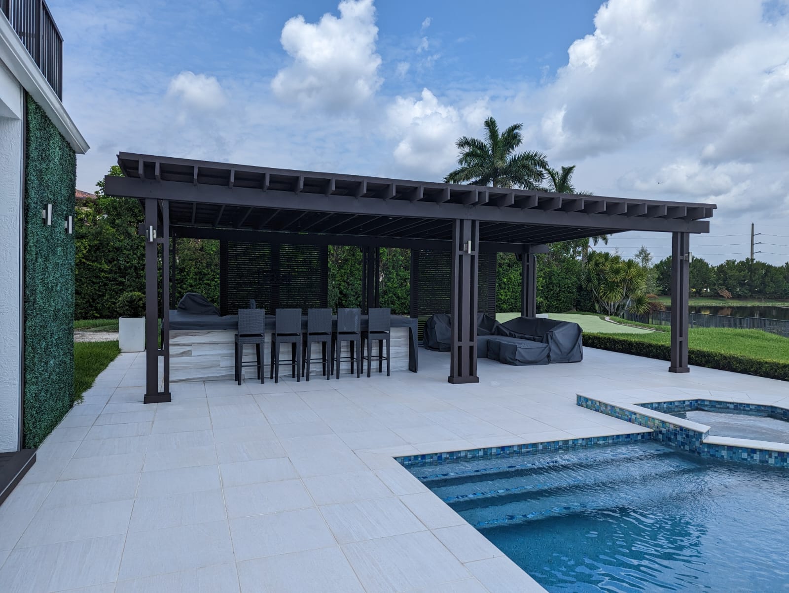 Adecuación patio trasero Alaska